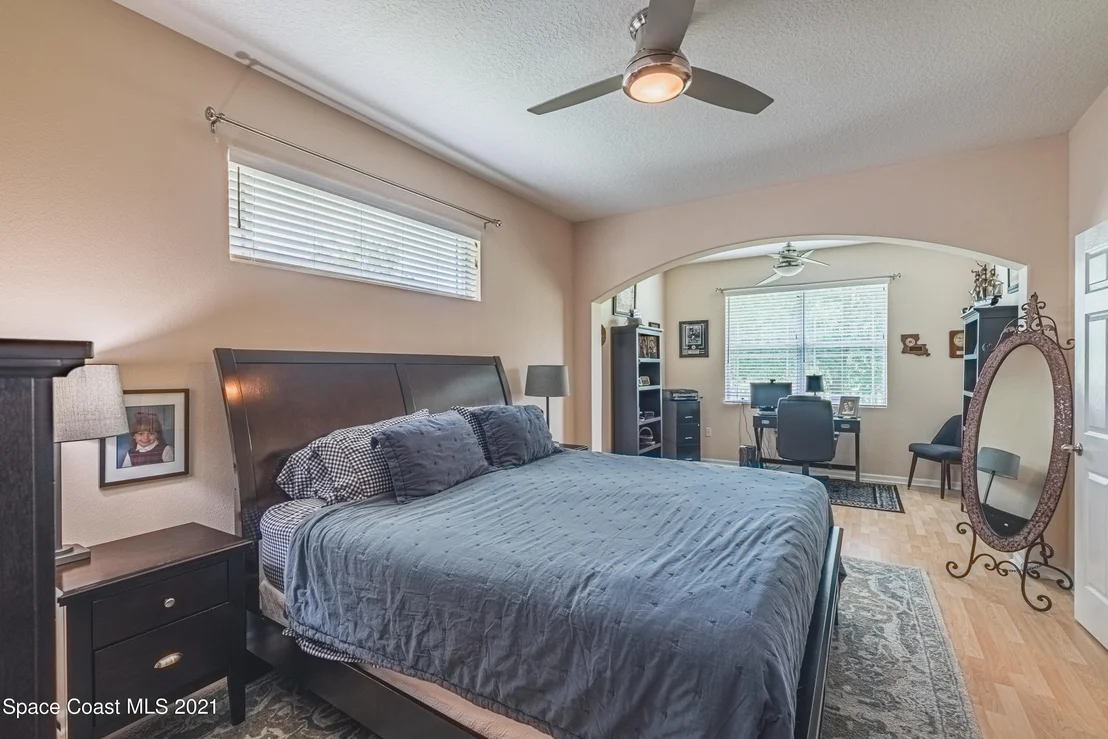 Photo of 324 Abernathy Circle