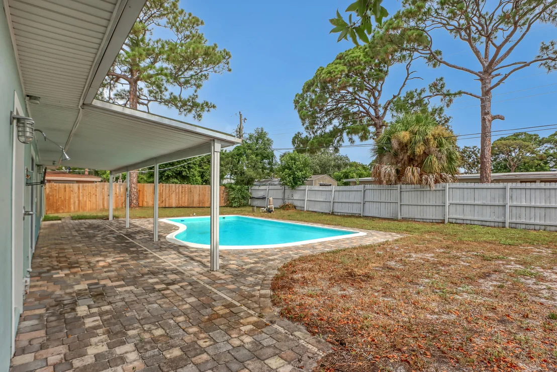 Photo of 1048 Azalea Lane