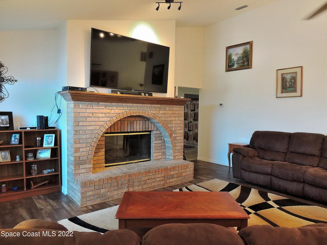 Photo of 2473 Harlock Road