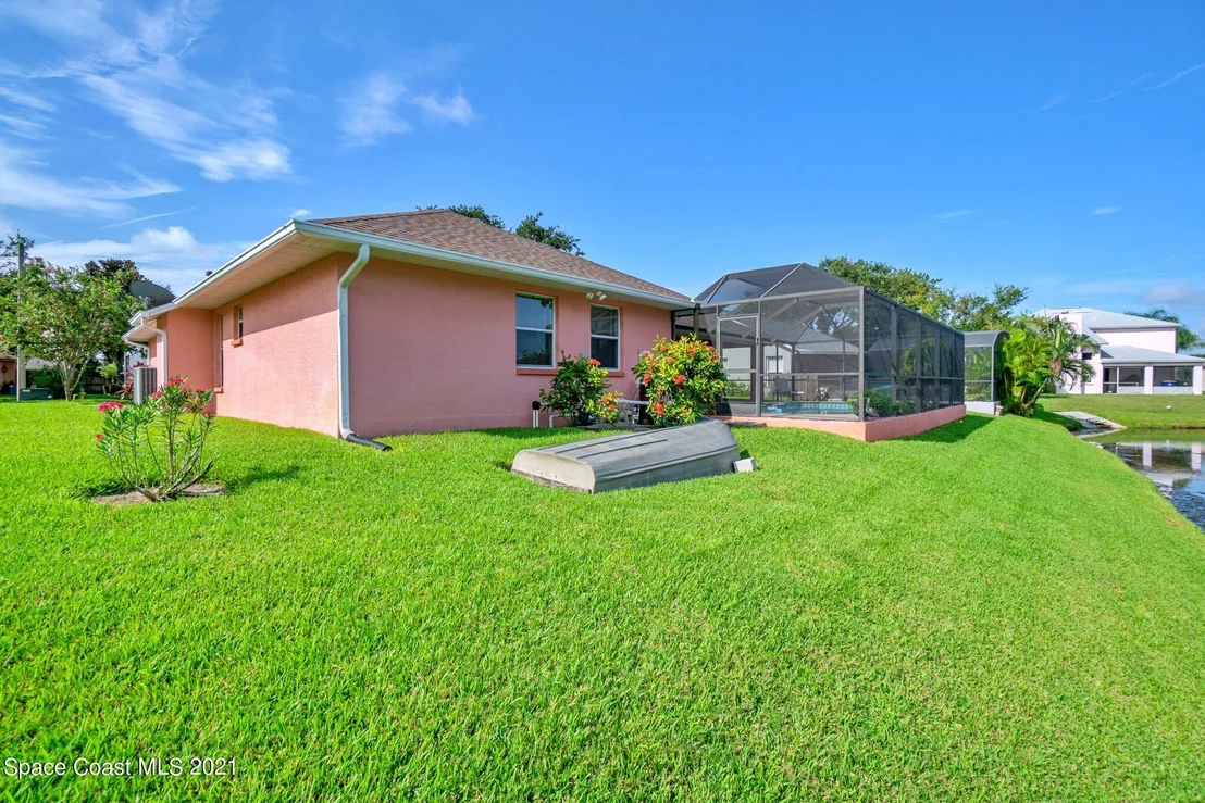 Photo of 1214 Walnut Grove Way