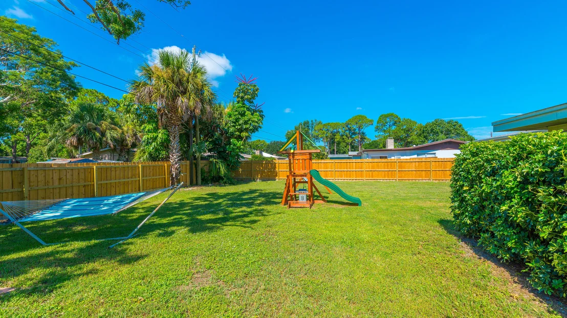 Photo of 385 Pine Boulevard