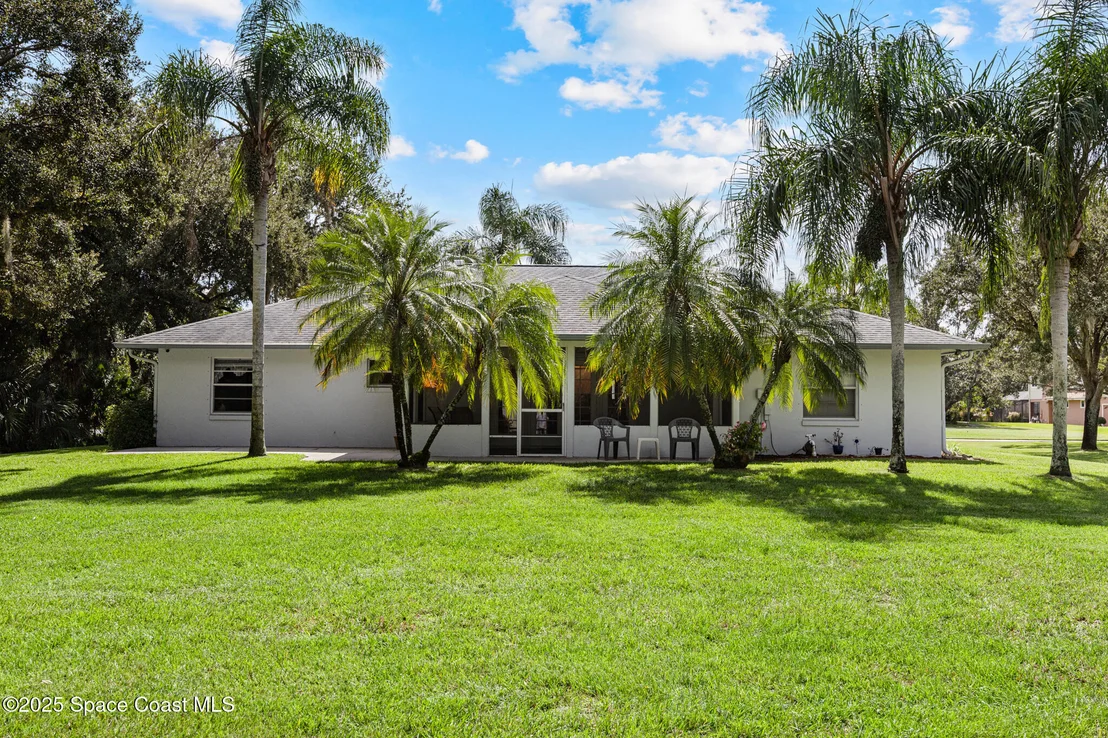 Photo of 2500 Fairfield Drive