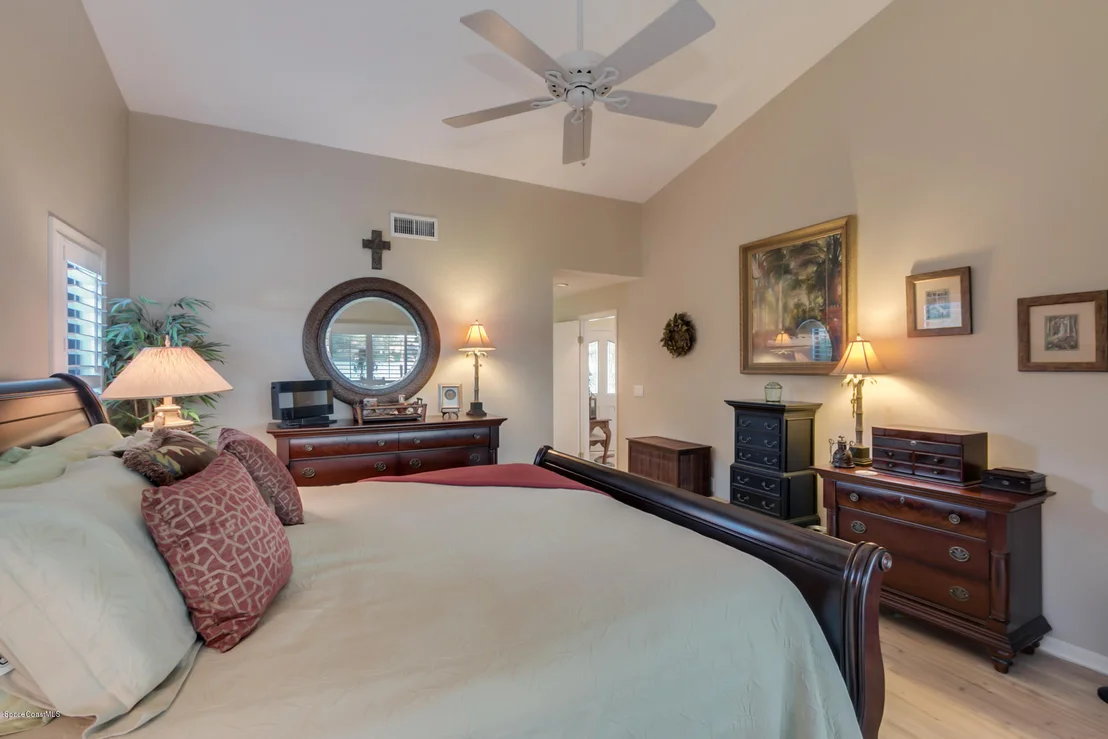Photo of 529 Crystal Lake Drive