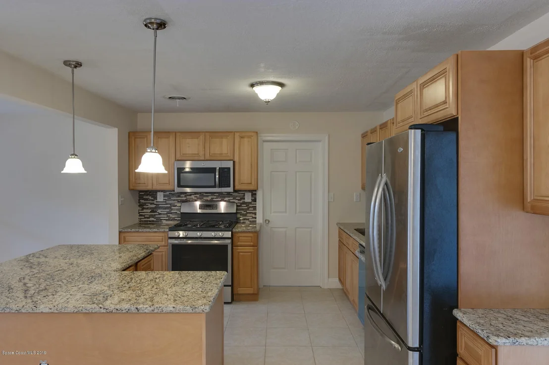 Photo of 1324 Estridge Drive