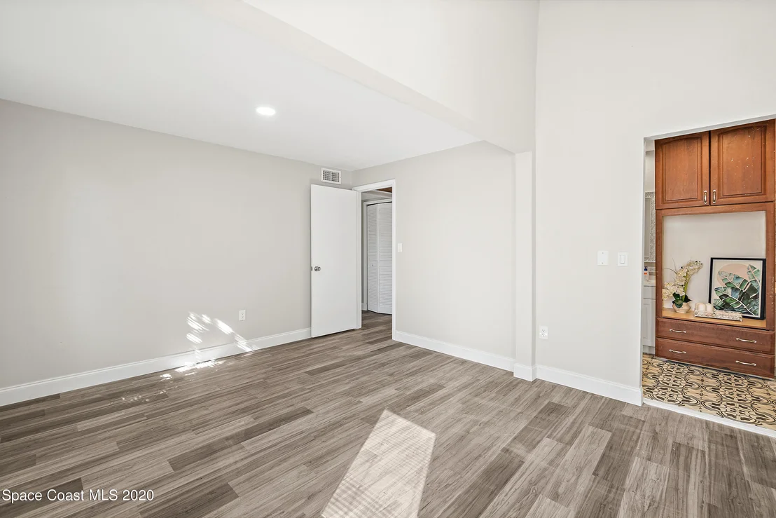 Photo of 473 Willow Tree Drive