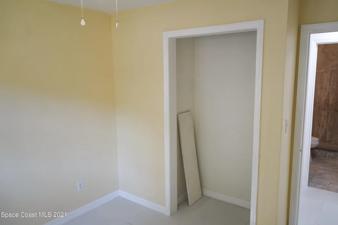 Photo of 80 Katherine Boulevard