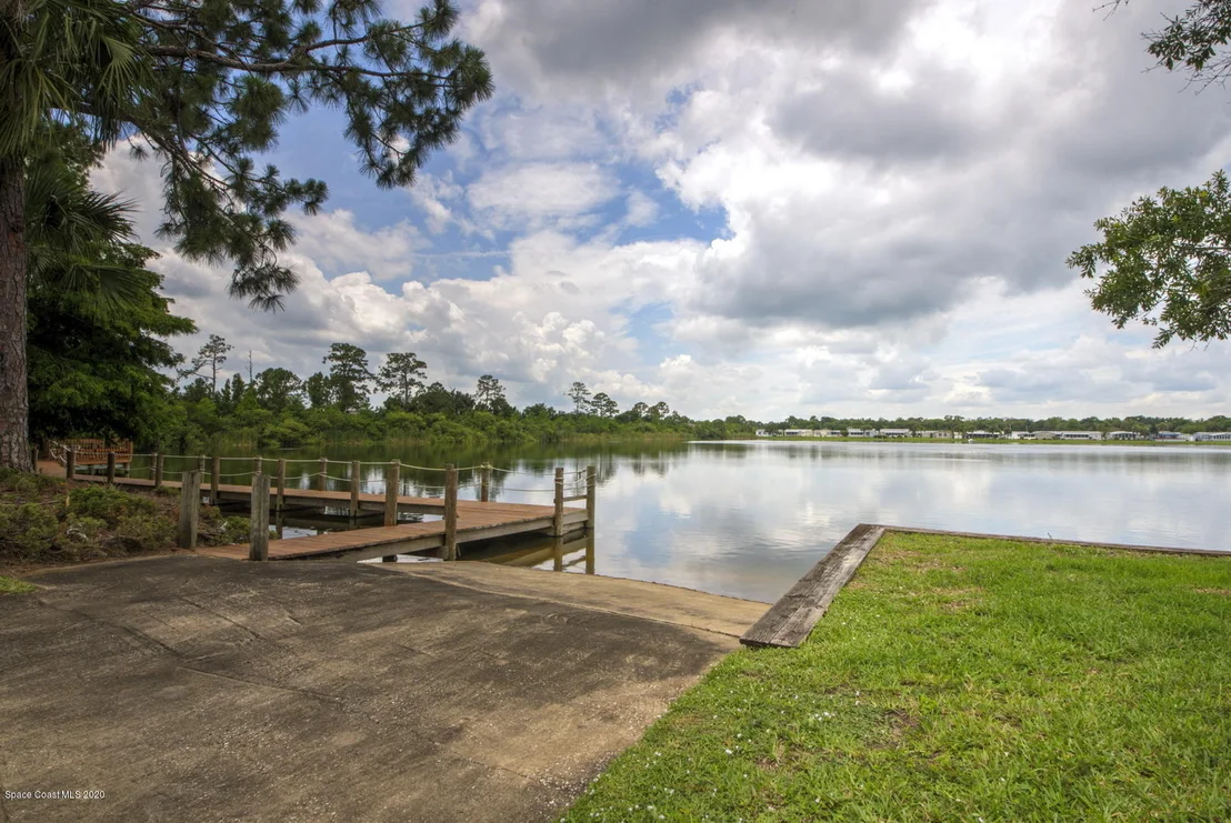 Photo of 355 Outer Drive