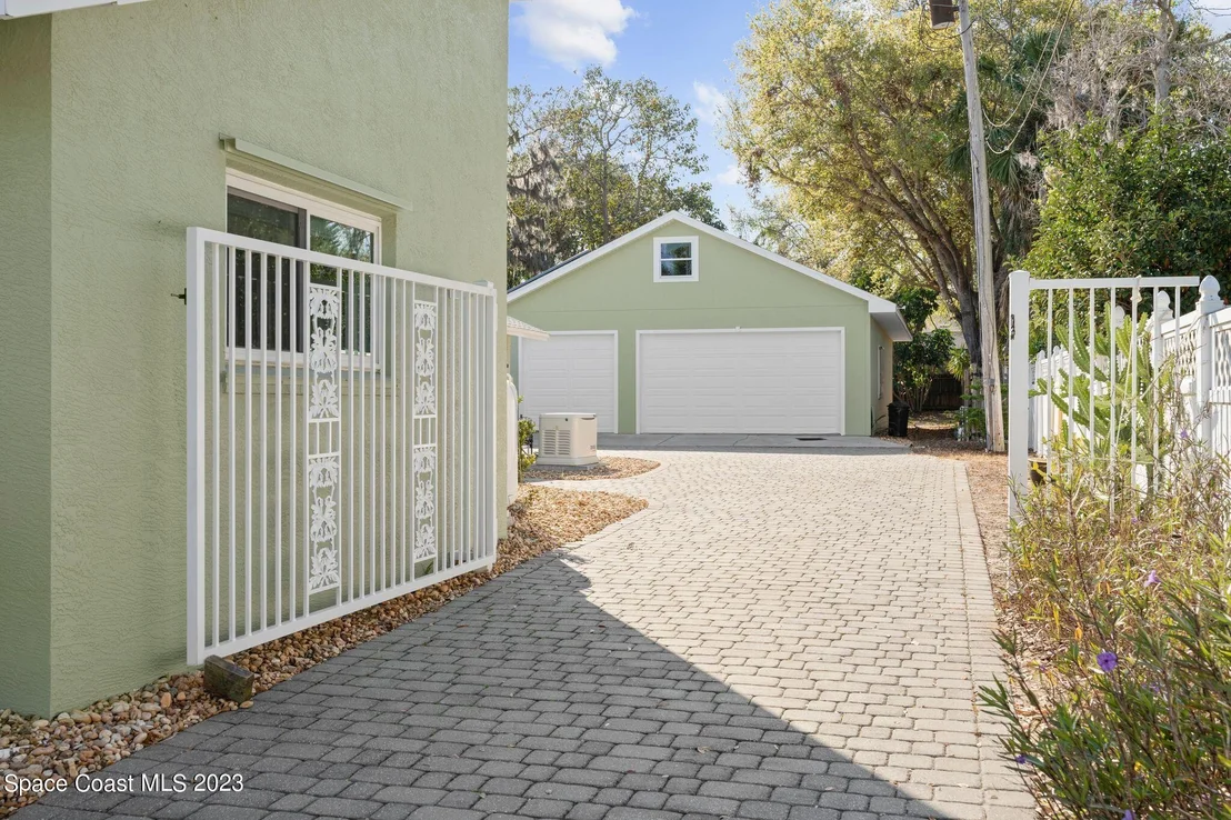 Photo of 1455 Rockledge Drive