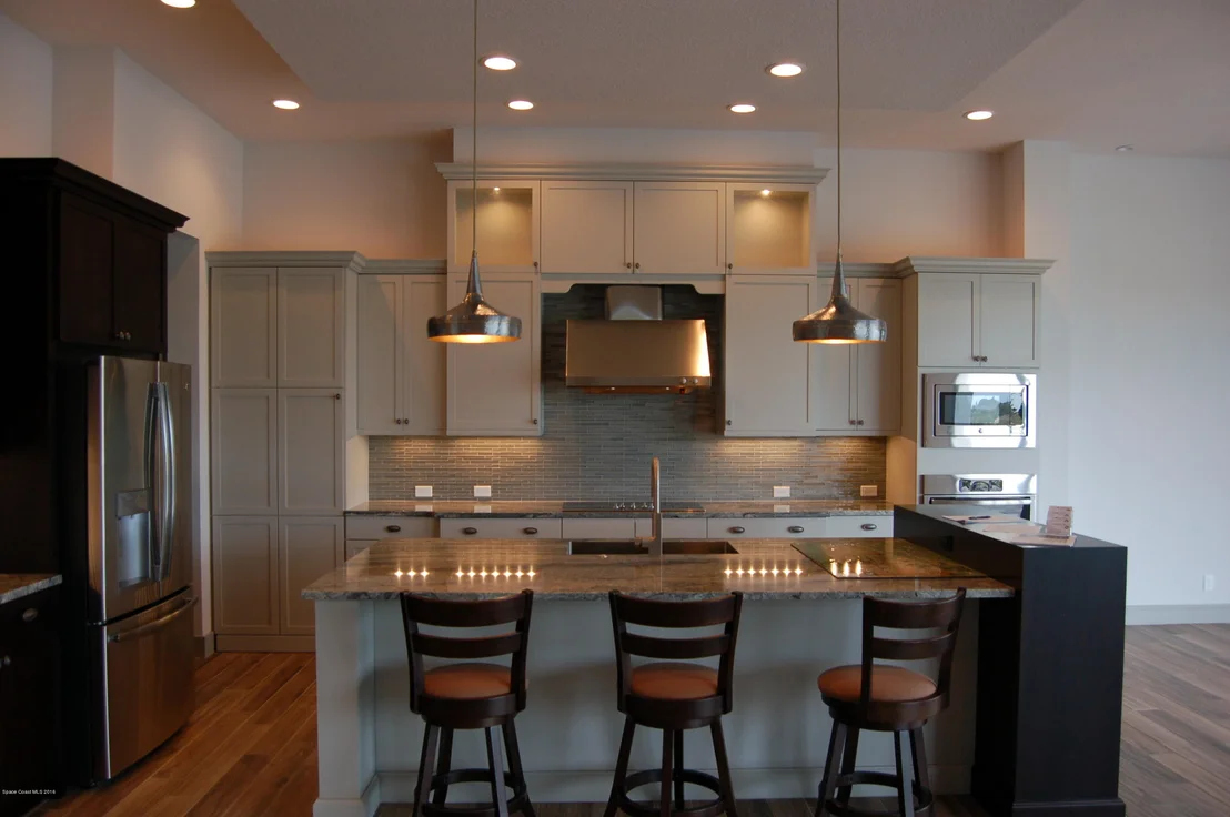 Photo of 2872 Emeldi Lane