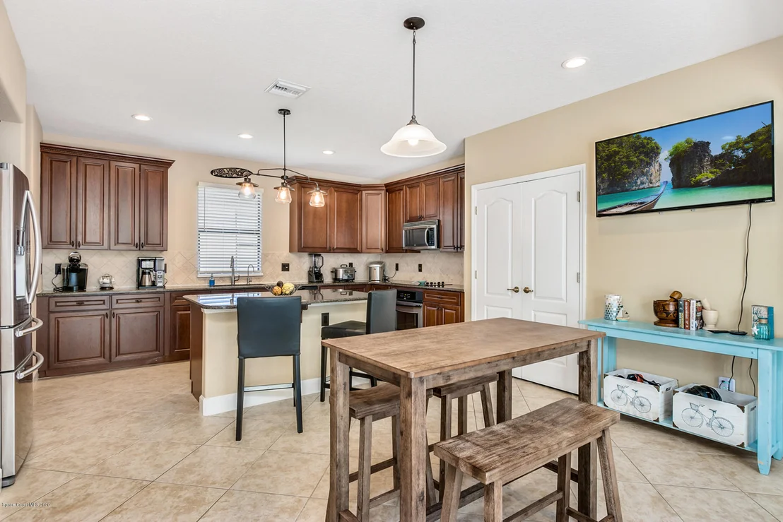 Photo of 439 Montecito Drive