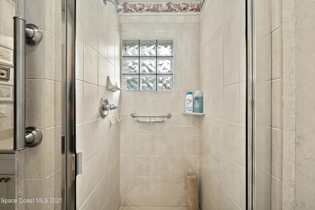 Photo of 432 Cardinal Drive