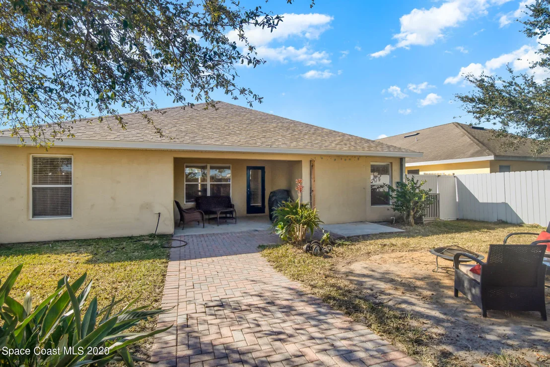 Photo of 2410 Bridgeport Circle