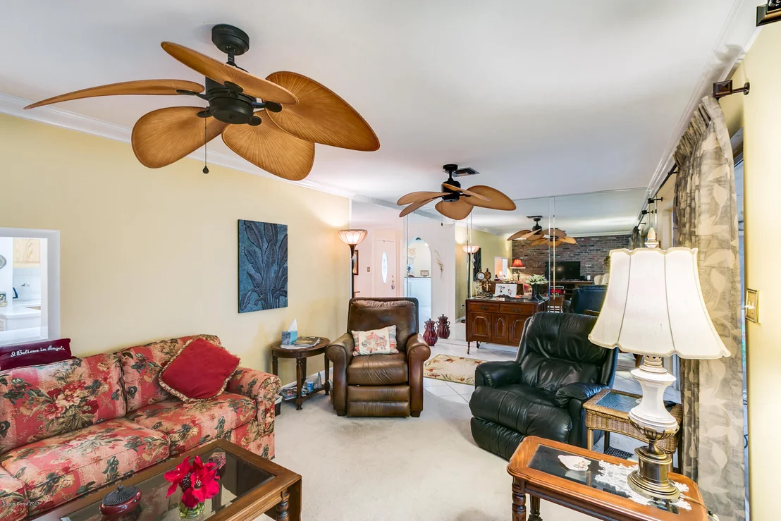Photo of 821 Heron Road