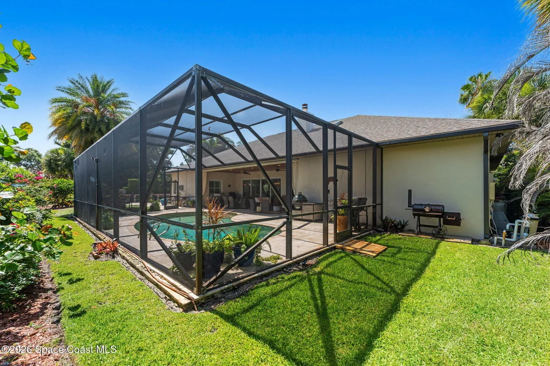 Photo of 339 Cocoa Avenue