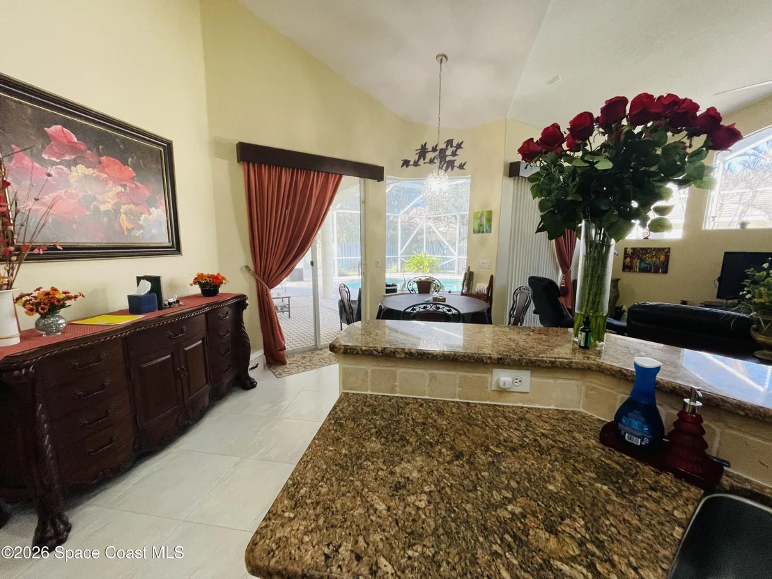 Photo of 336 Southampton Drive