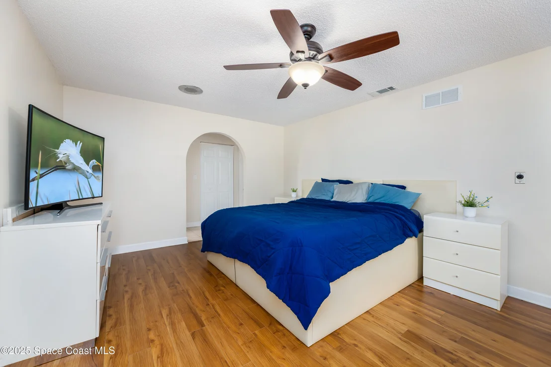 Photo of 1368 Gleneagles Way