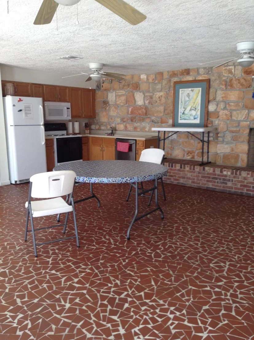 Photo of Unit 412 at 1025 Rockledge Drive