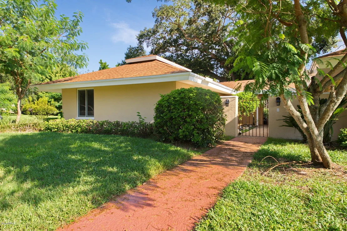 Photo of 2205 ROCKLEDGE Drive