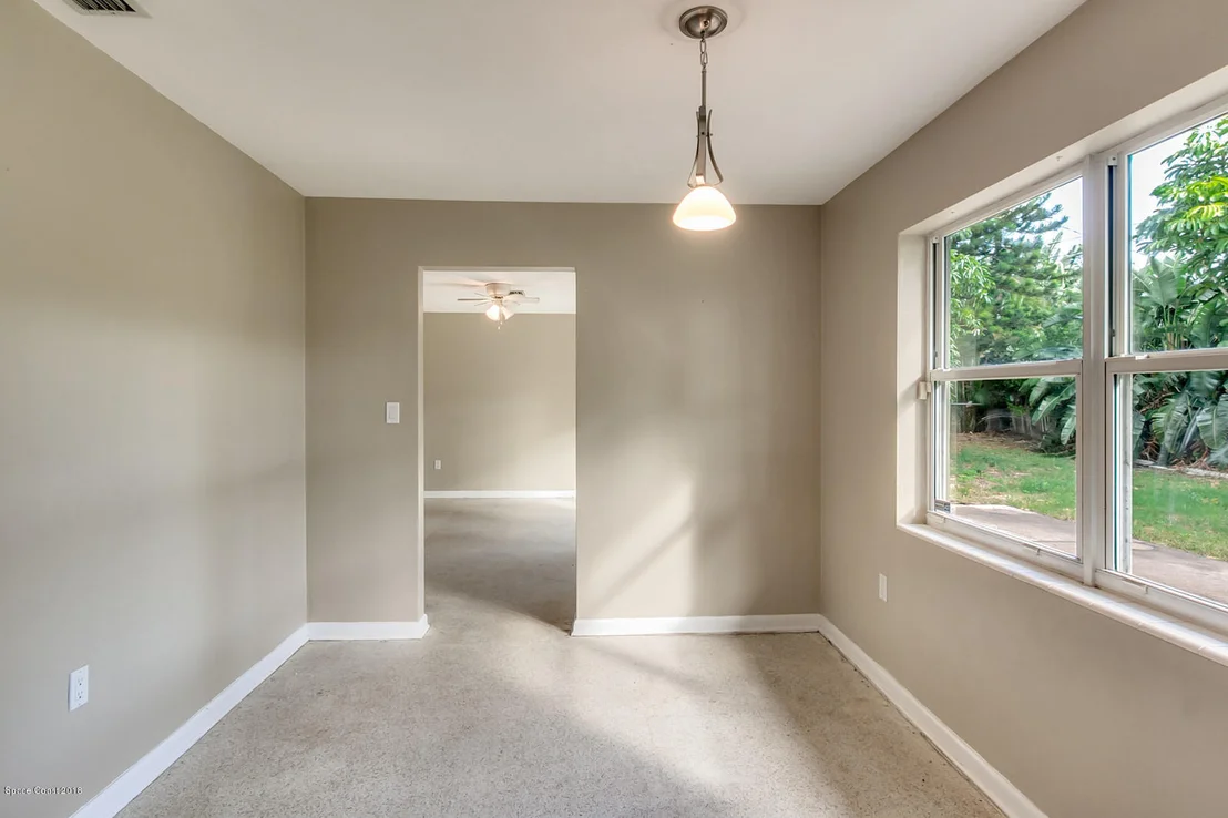 Photo of 215 7th Avenue