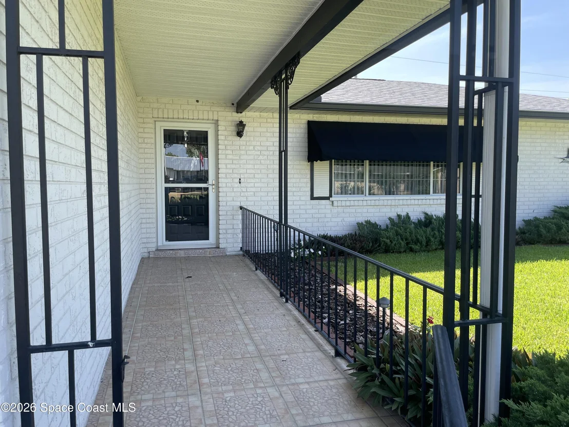 Photo of 629 Ebony Street