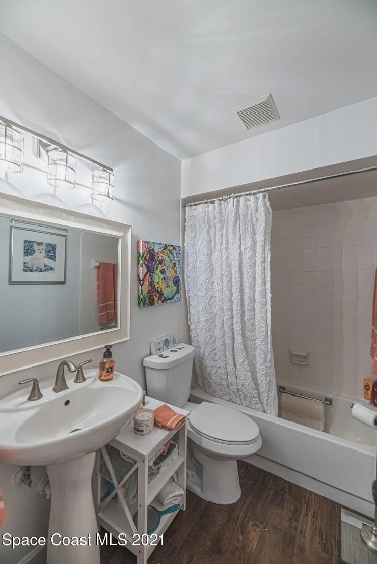 Photo of 460 Willow Tree Drive