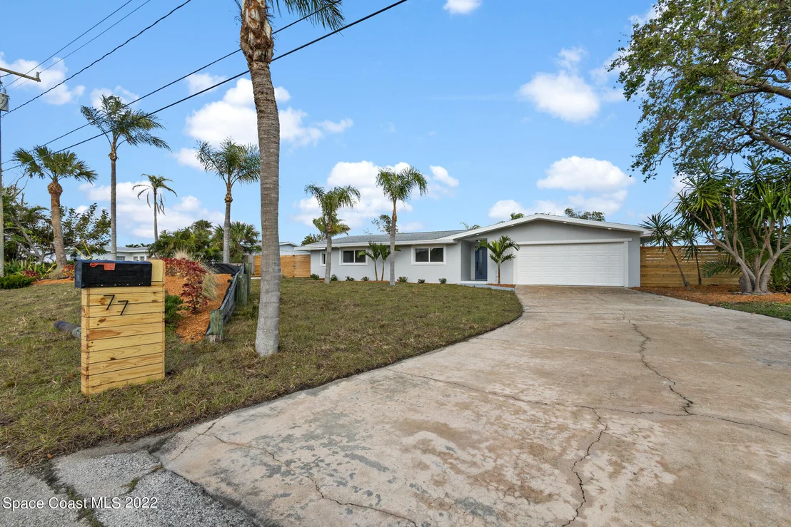 Photo of 77 W Bay Drive