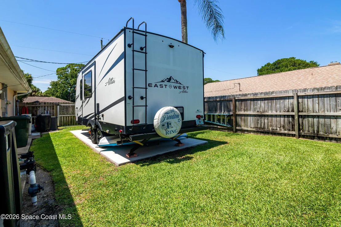 Photo of 1088 Fairlawn Drive