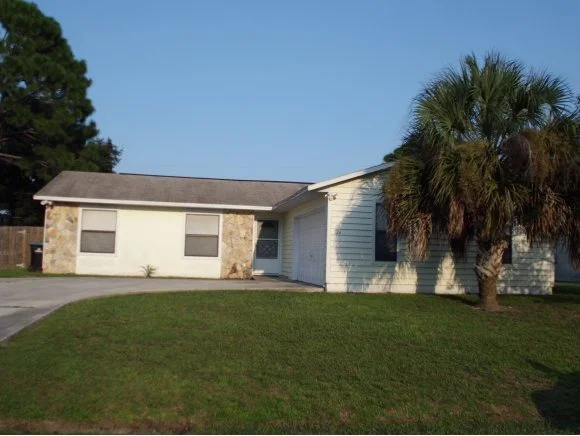 Photo of 726 NW Lime