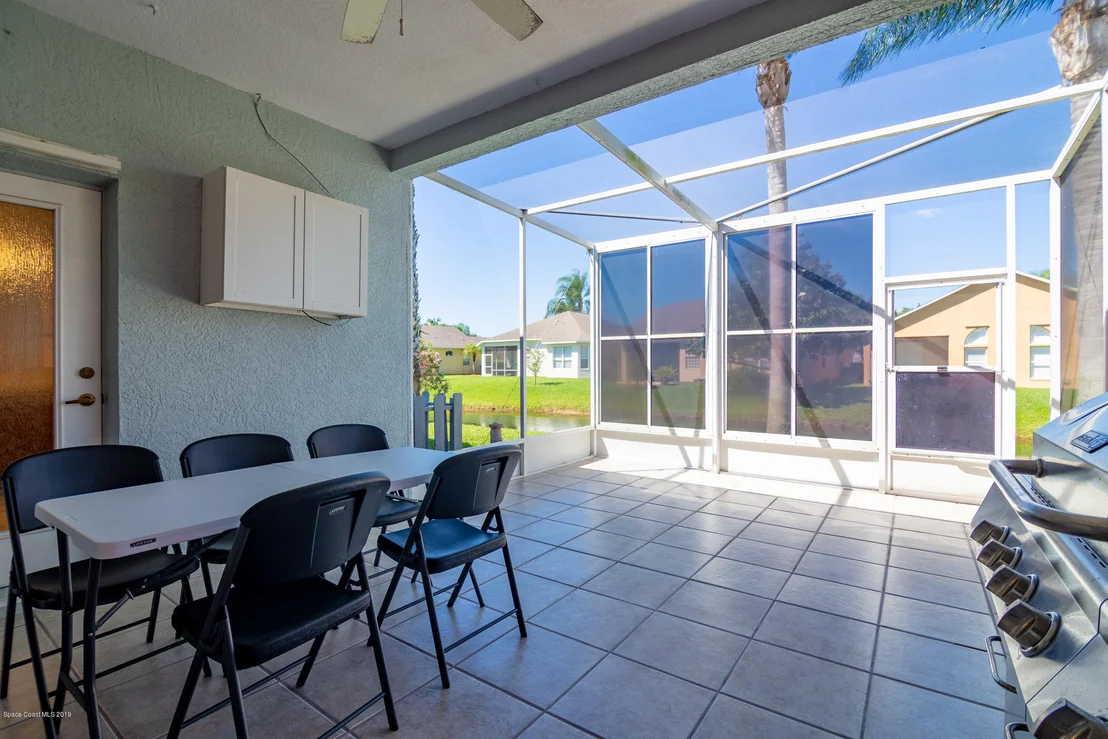 Photo of 4610 Portage Trail