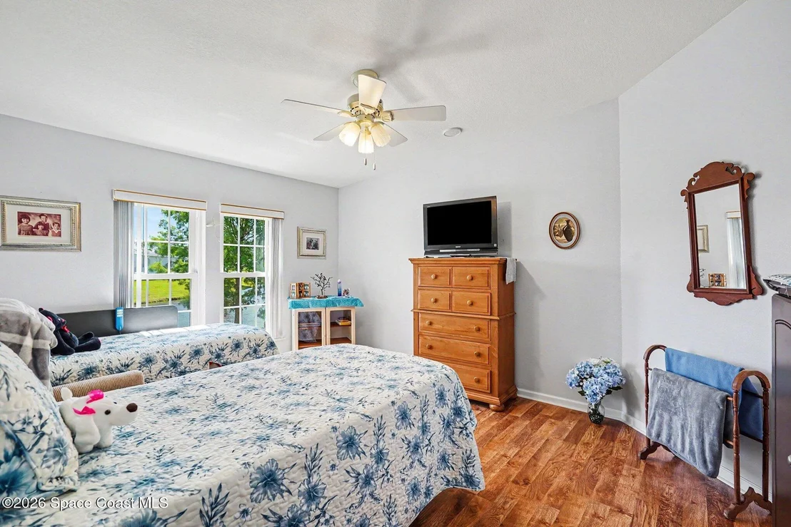 Photo of 354 Outer Drive