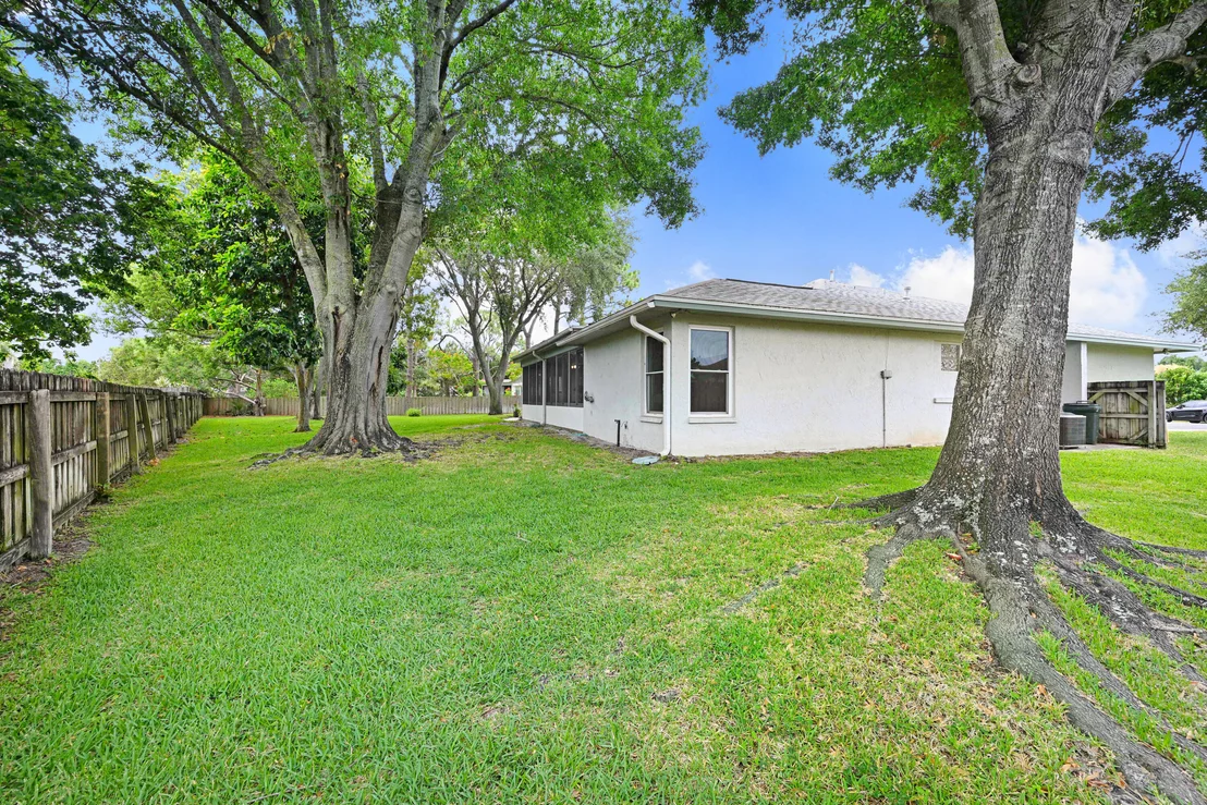 Photo of 1214 Foxfire Court