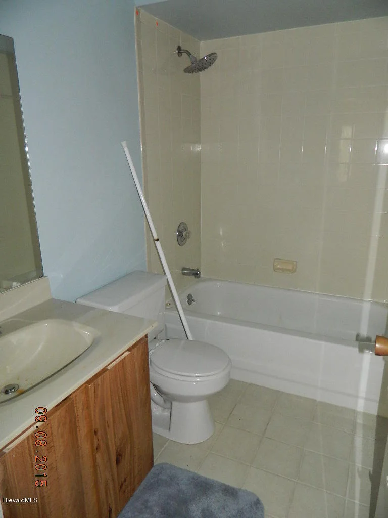 Photo of Unit 206 at 3213 Murrell Road