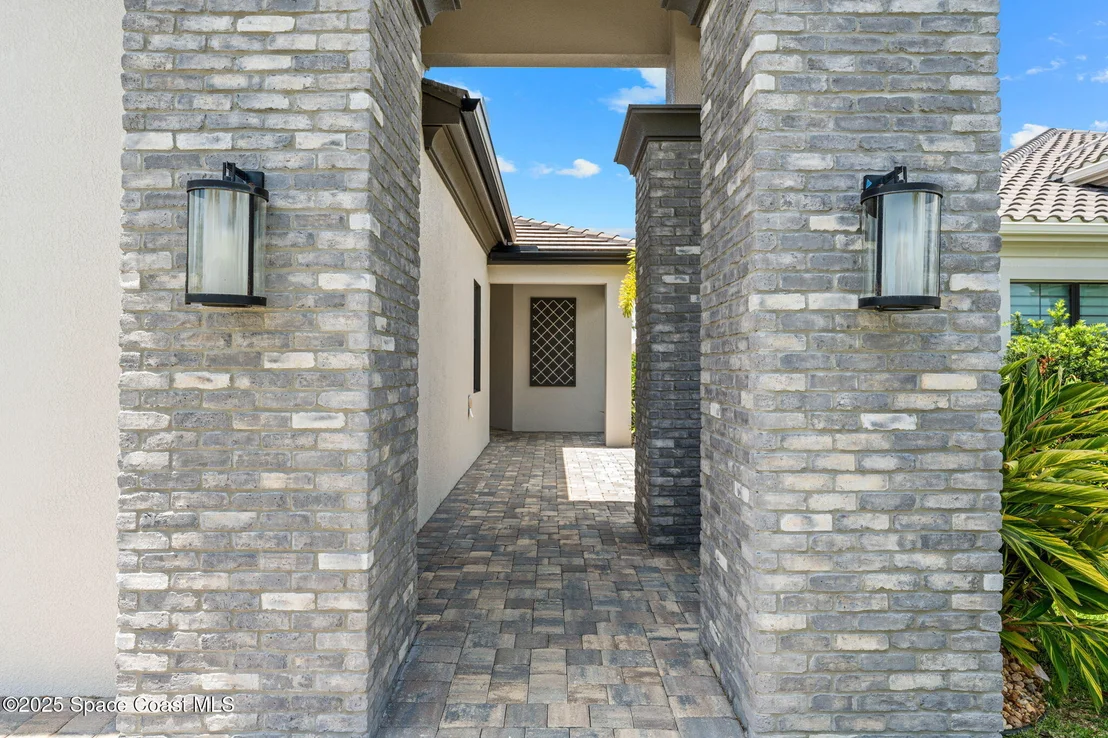 Photo of 2453 Donavan Court
