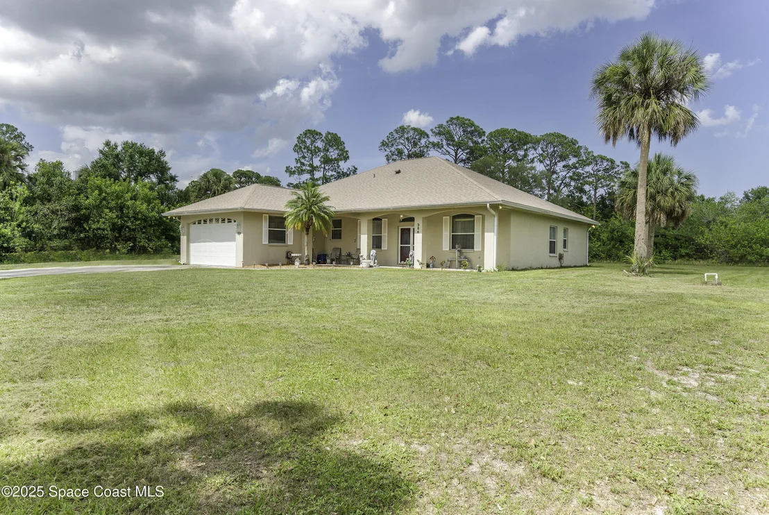 Photo of 386 Valencia Road