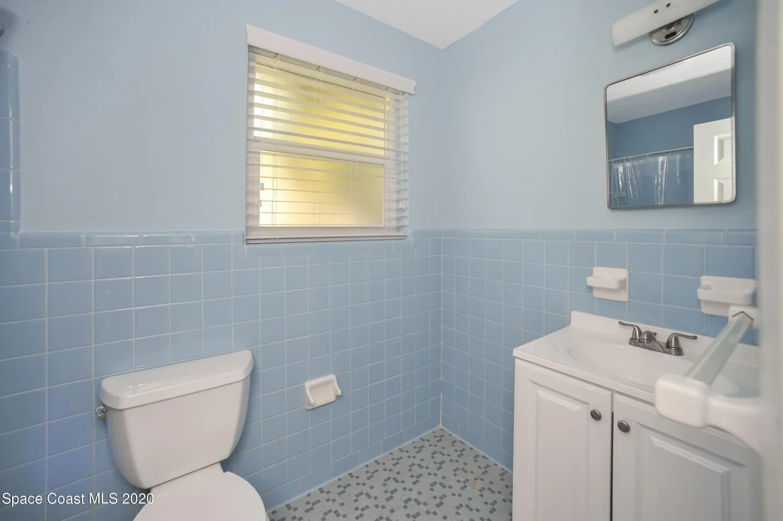 Photo of 1214 VASSAR Lane
