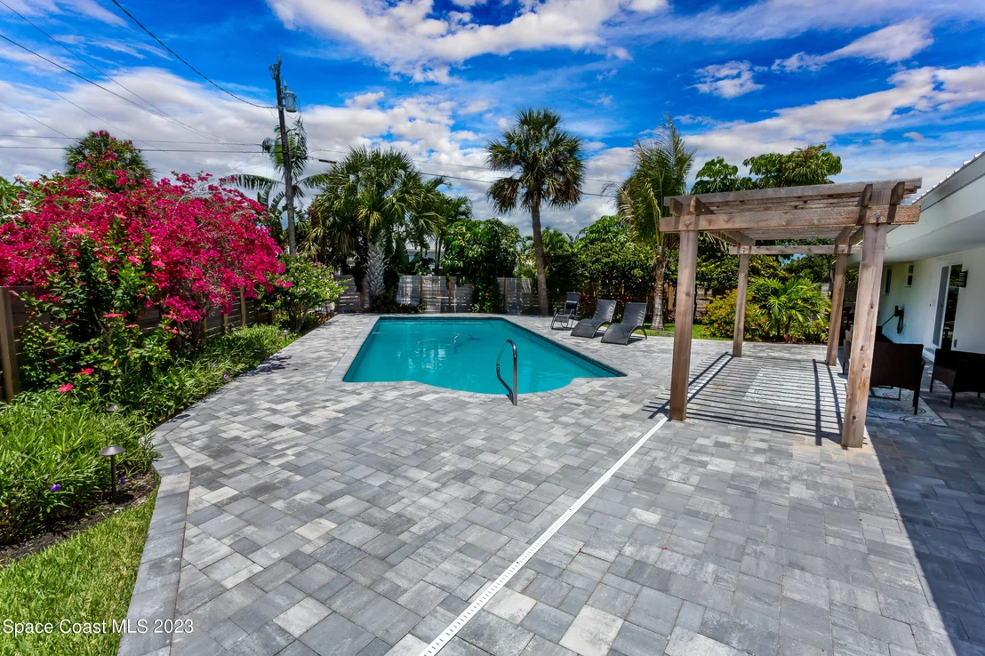 Photo of 500 Hibiscus Trail