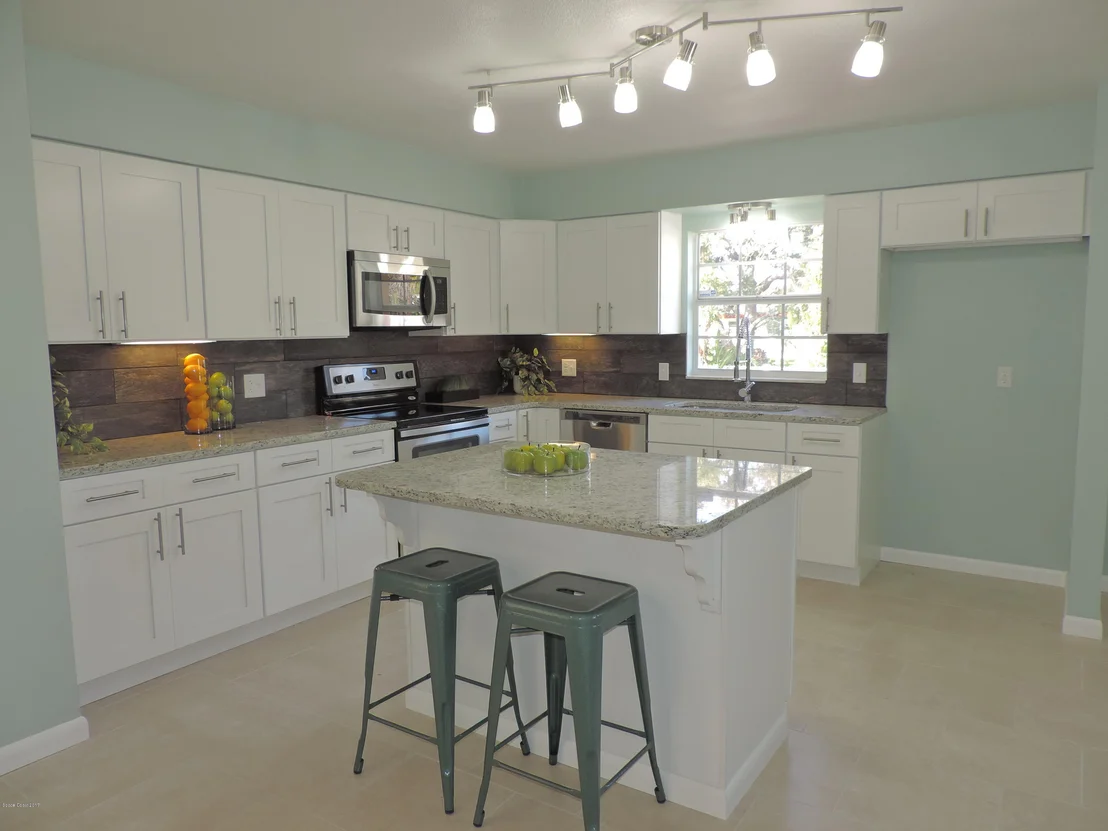 Photo of 307 Edgewood Drive