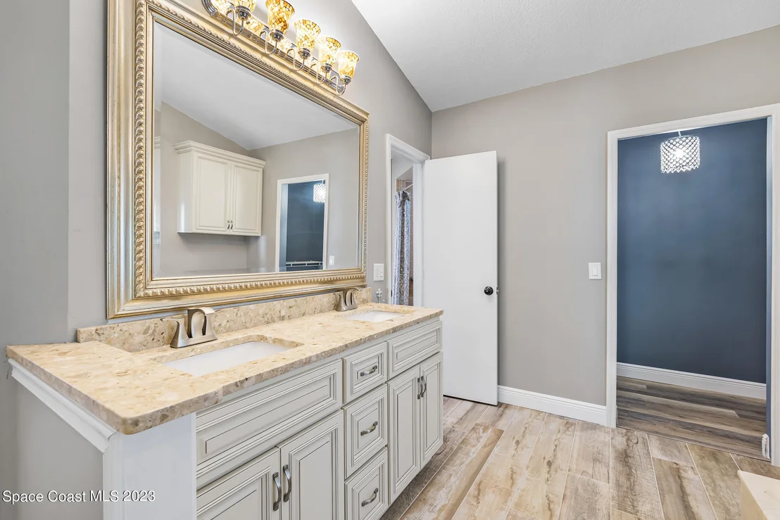 Photo of 937 Pine Baugh Street