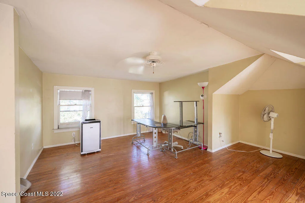 Photo of 1698 Guava Avenue