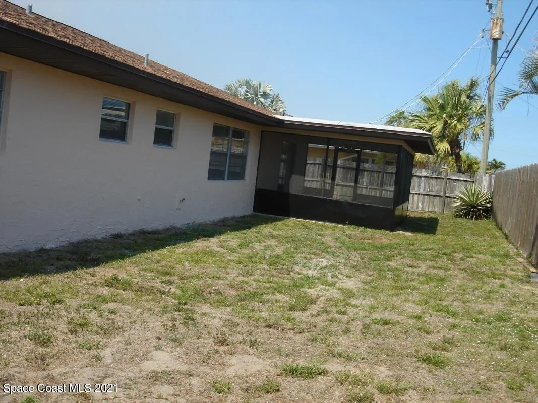 Photo of 725 Palm Drive
