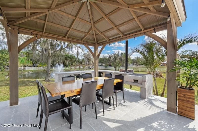 Photo of 3375 Hield Road