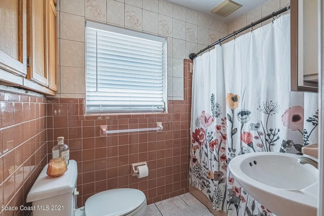 Photo of 1545 Echo Drive