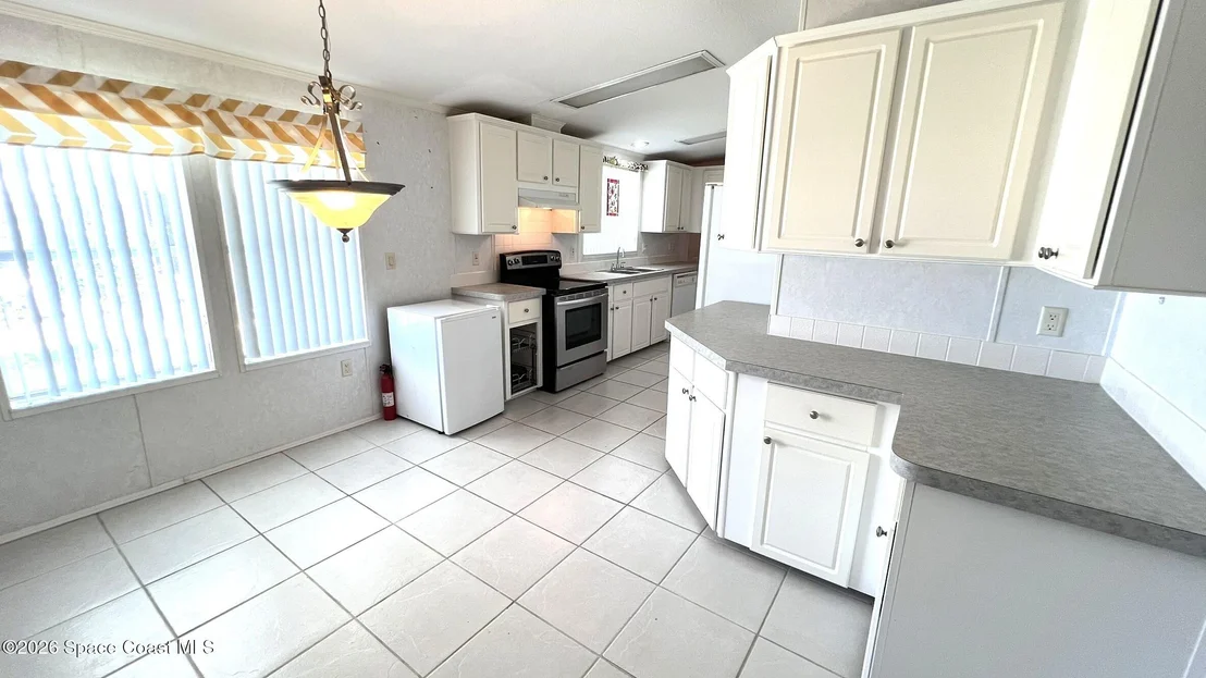 Photo of 249 Kiwi Drive