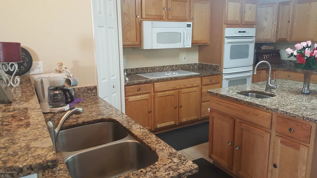 Photo of 239 Macon Drive