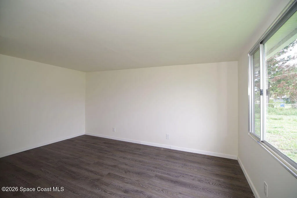 Photo of 653 Atlas Avenue NE