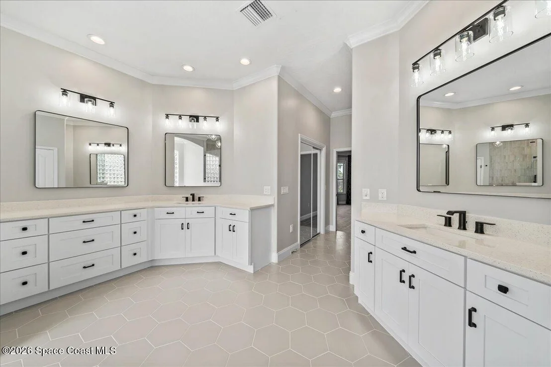 Photo of 918 Nelson Drive