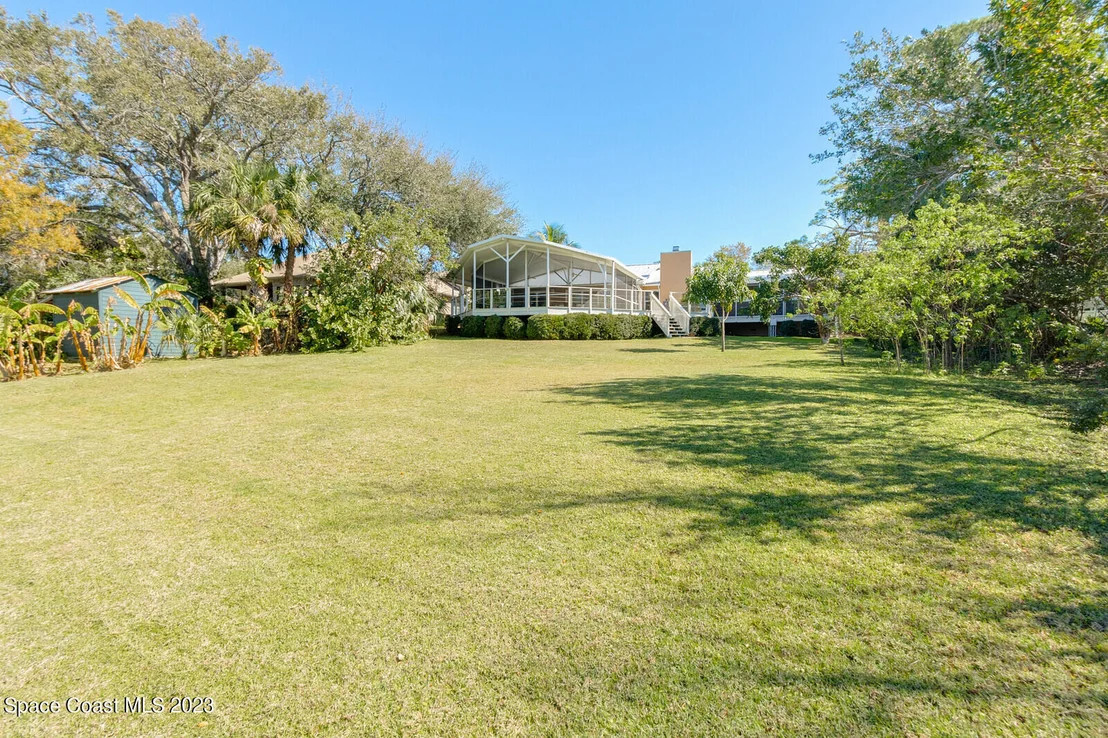 Photo of 844 W Whitmire Drive