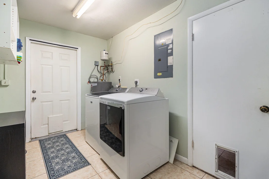 Photo of 757 Angle Street NE