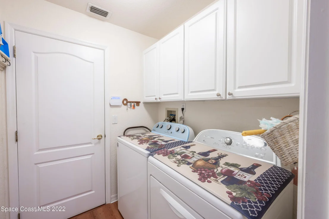 Photo of 697 Carriage Hill Road