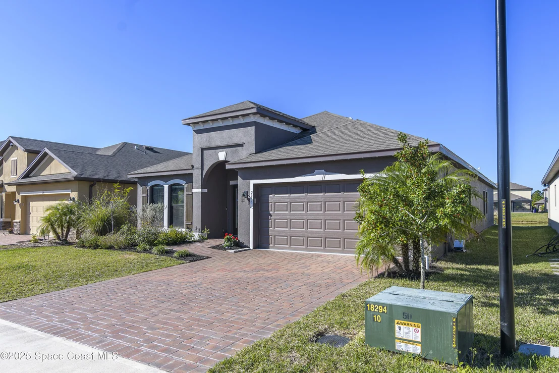 Photo of 280 Wiregrass Avenue
